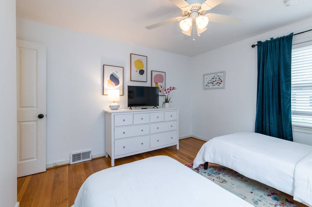 Photo of Bedroom in Lexington