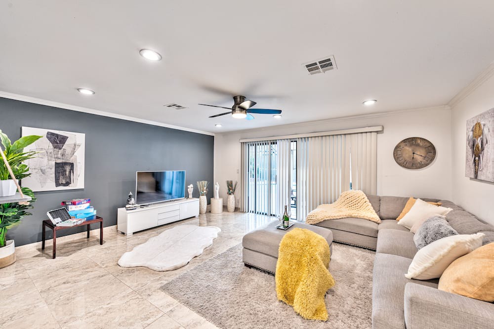 Photo of Bedroom in Spanish Oaks