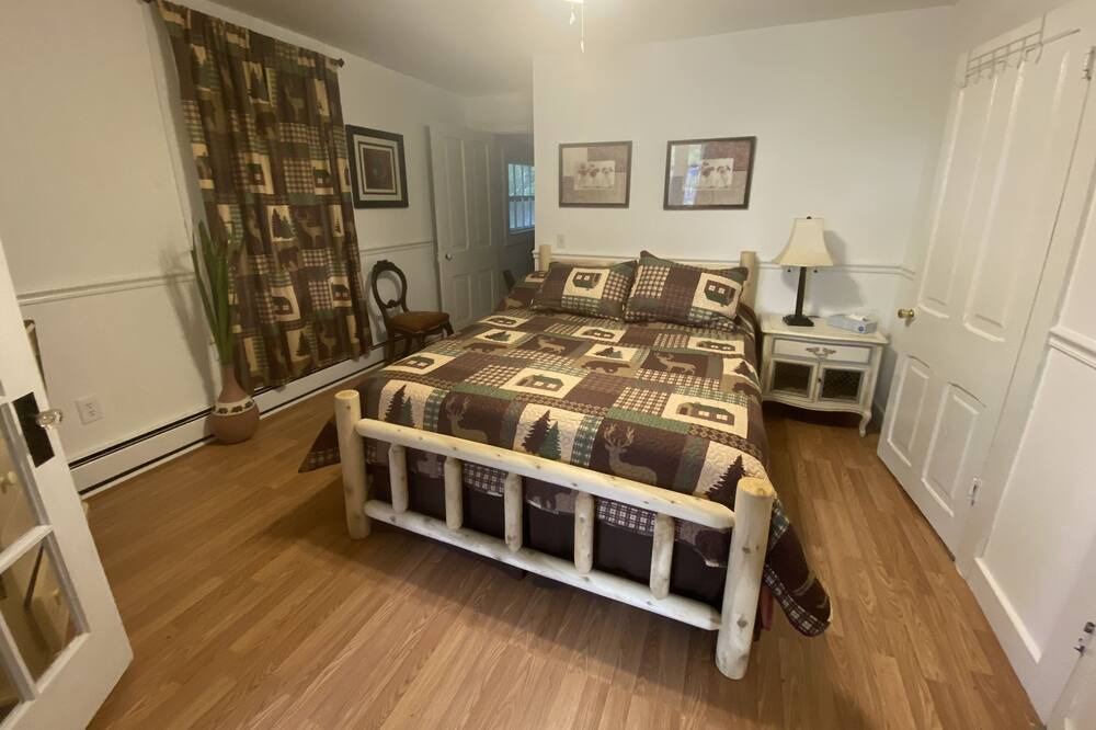 Photo of Bedroom in Rutherfordton