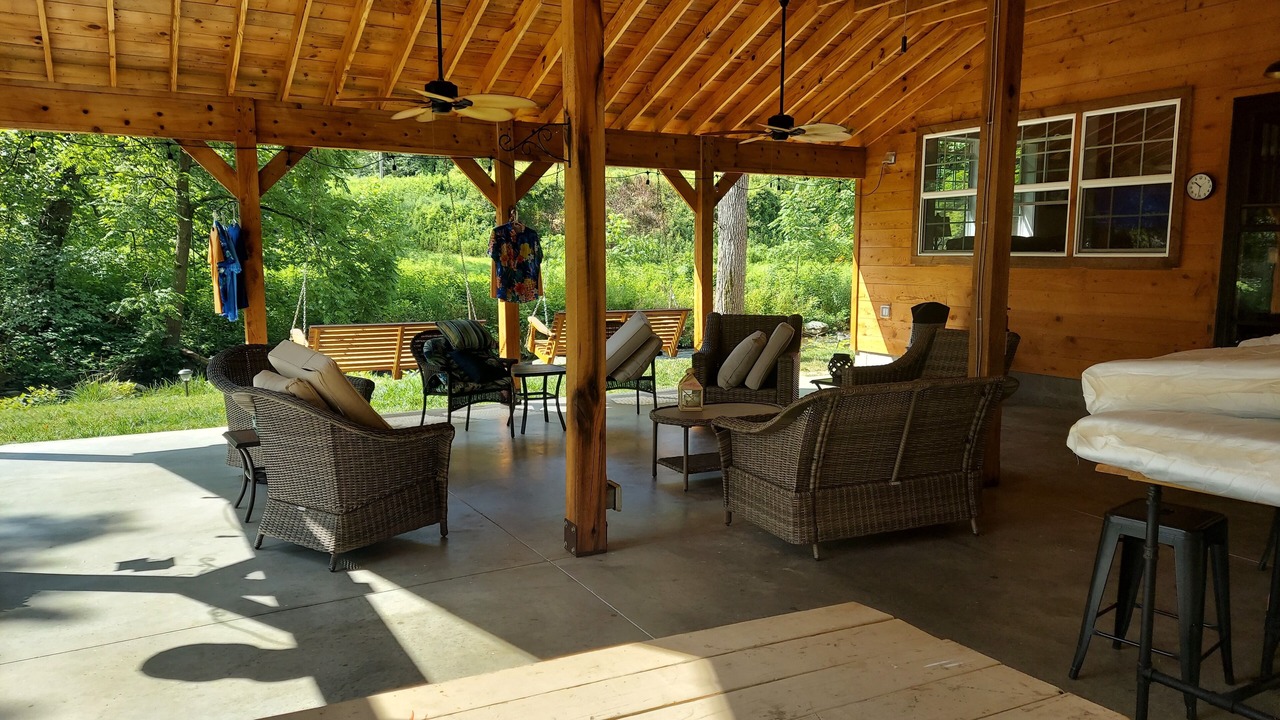 Photo of Patio Balcony in Flag Pond