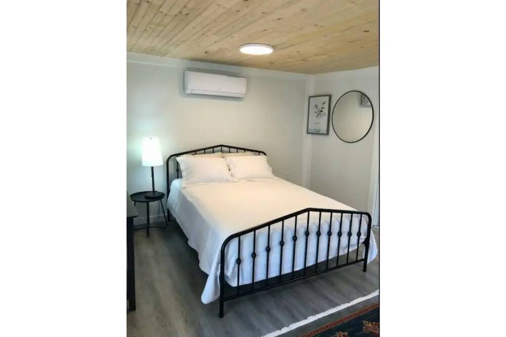 Photo of Bedroom in Johnson City