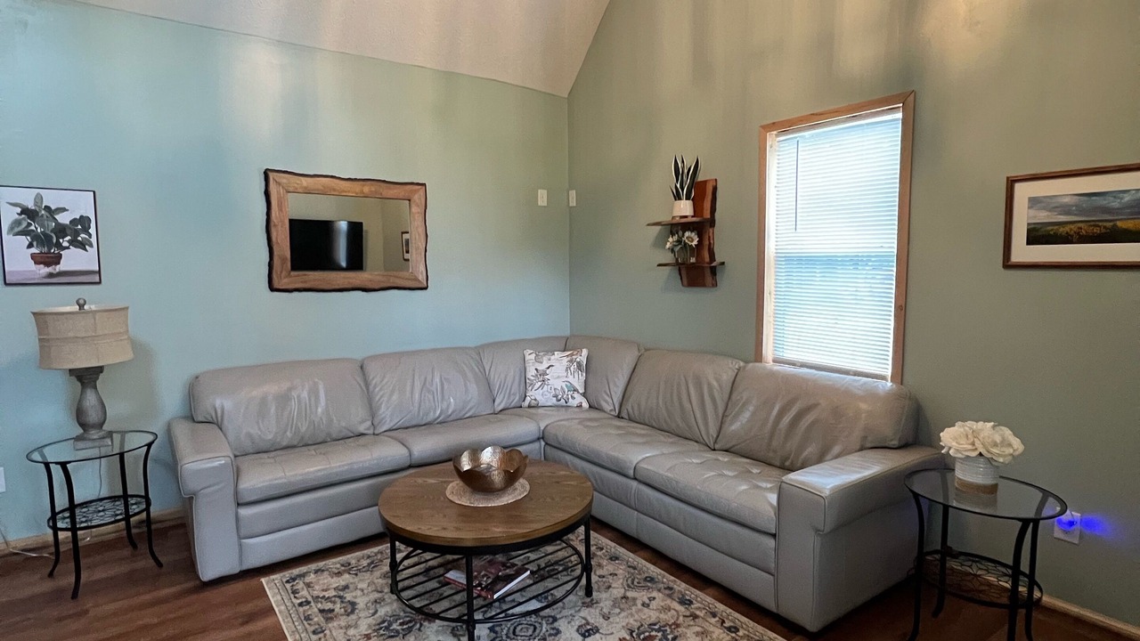 Photo of Livingroom in Clay City