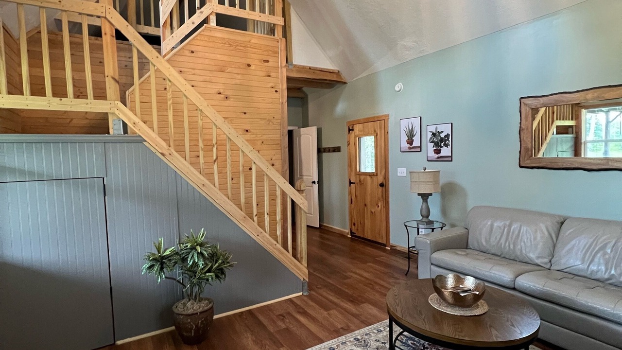 Photo of Livingroom in Clay City