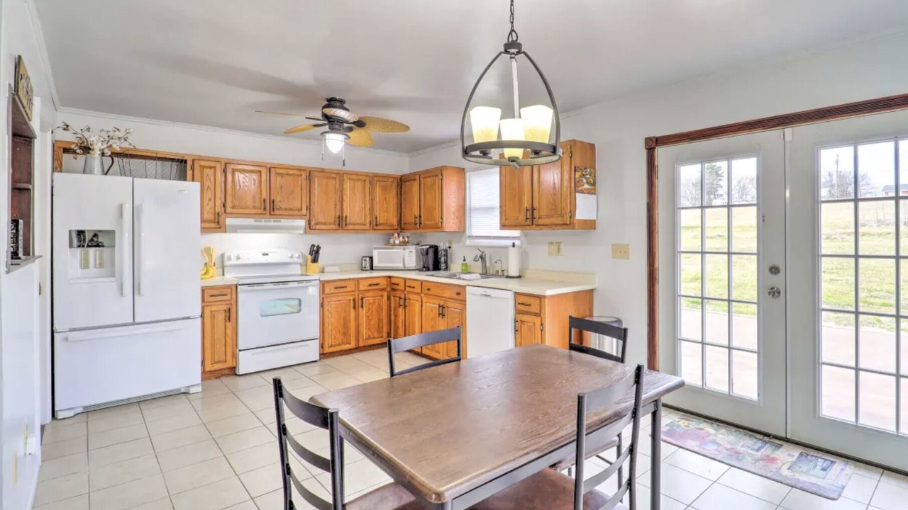 Photo of Kitchen in Jonesborough