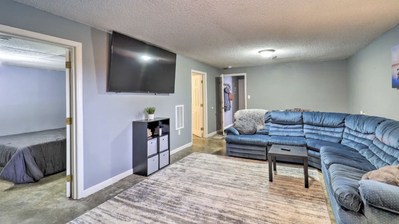 Photo of Livingroom in Jonesborough