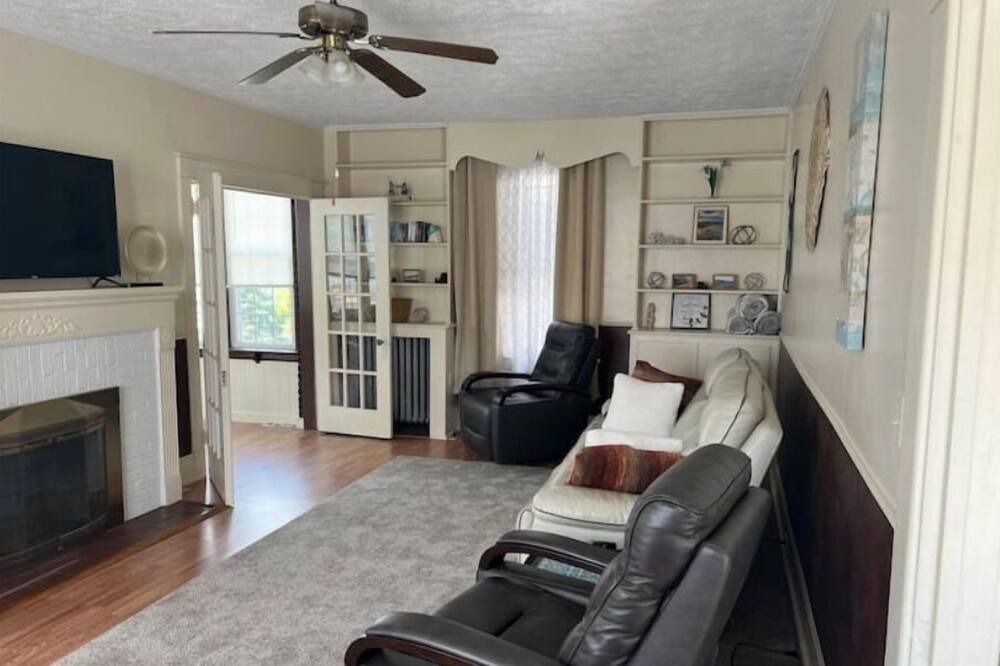 Photo of Livingroom in Cumberland