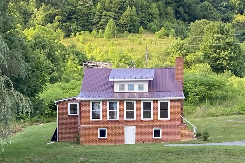Photo of Outdoor in Todd