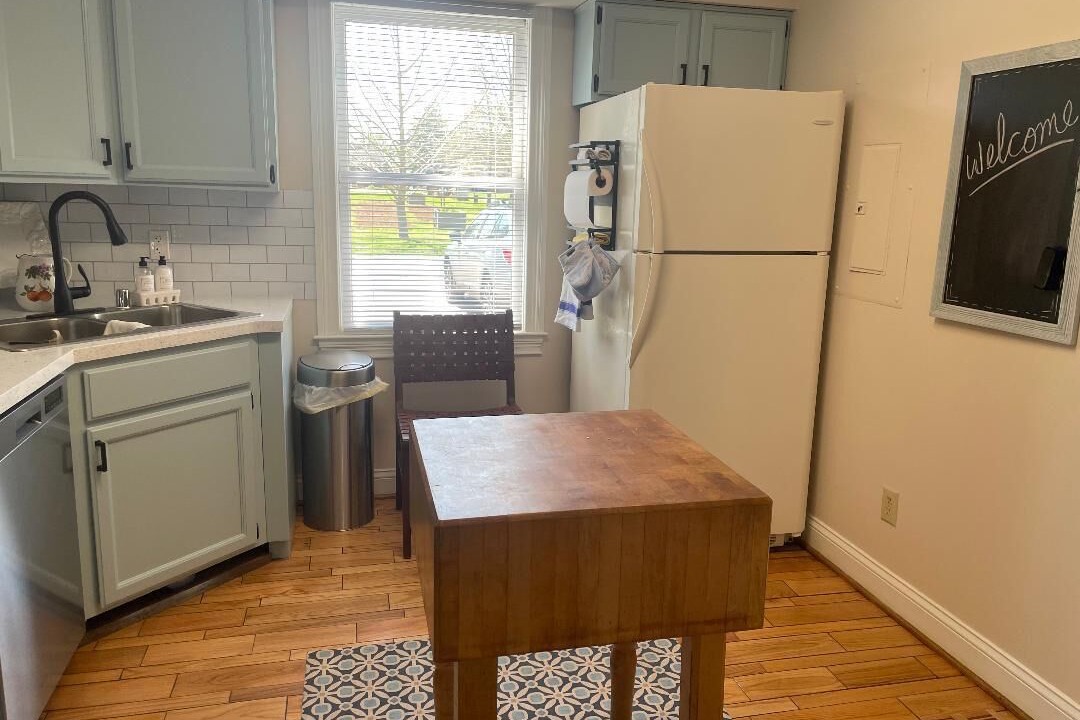 Photo of Kitchen in Midway