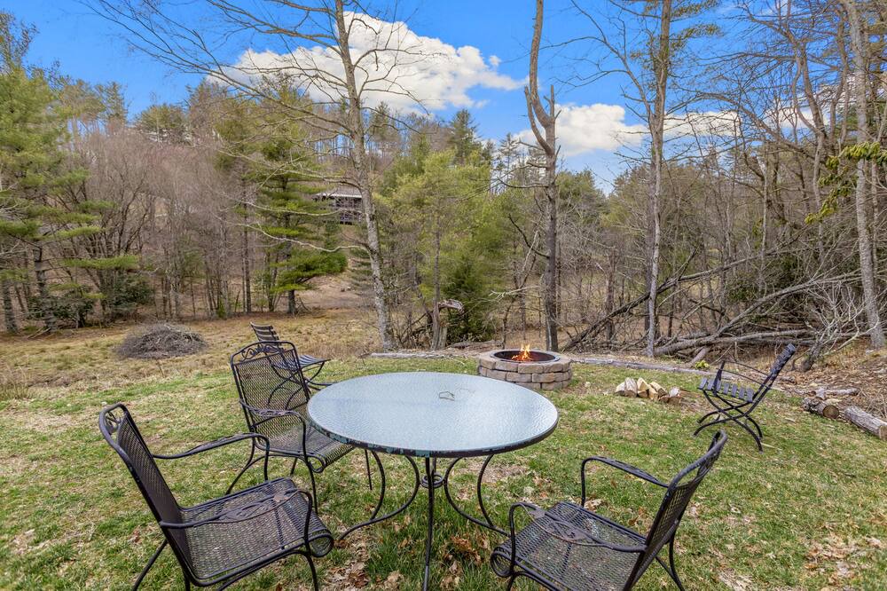 Photo of Outdoor in Blowing Rock