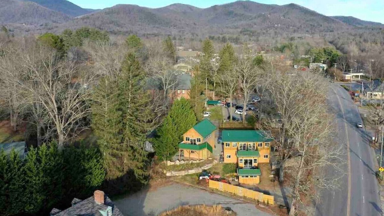 Photo of Outdoor in Black Mountain