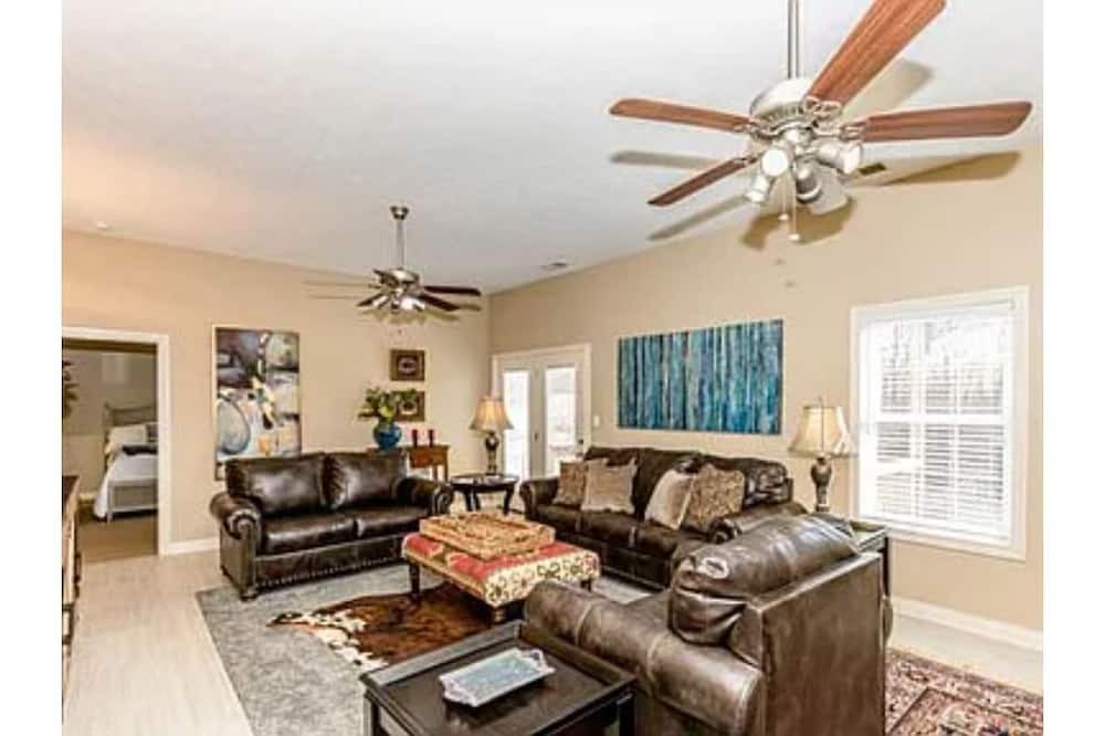 Photo of Livingroom in Frankfort