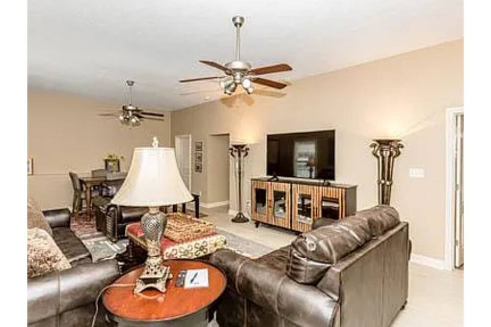 Photo of Livingroom in Frankfort