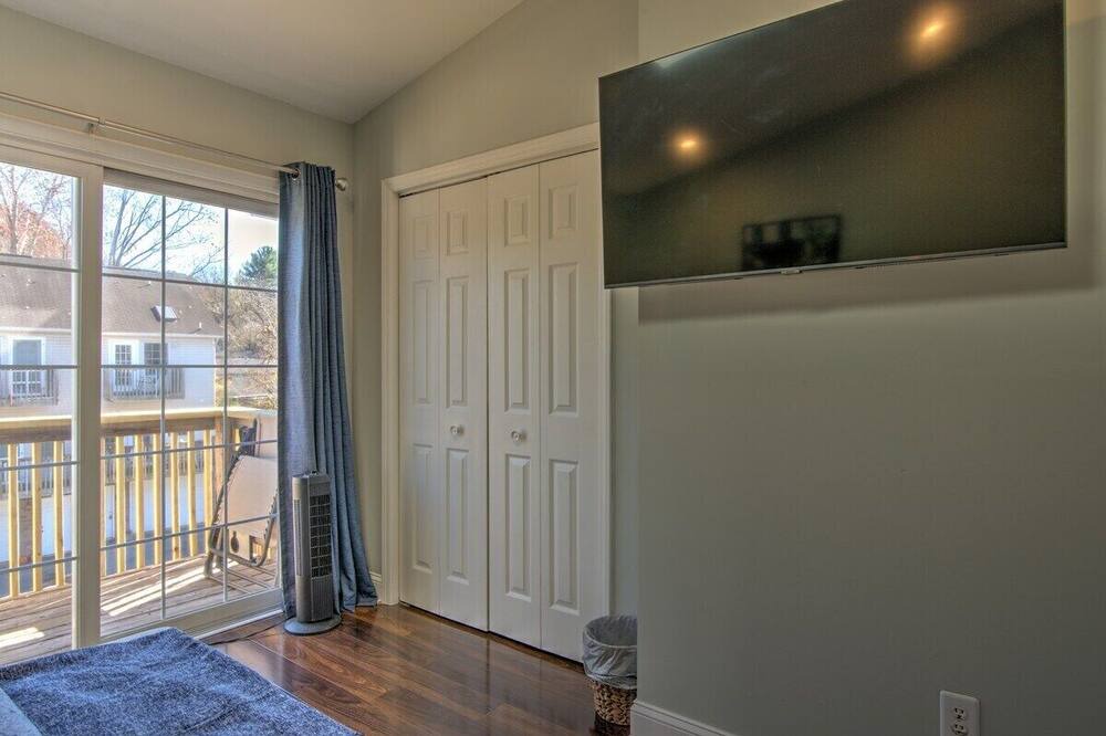 Photo of Patio Balcony in Johnson City