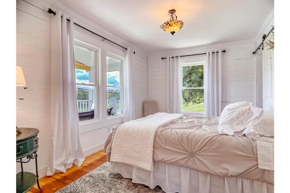 Photo of Bedroom in Bentonville