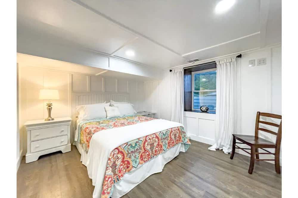 Photo of Bedroom in Bentonville