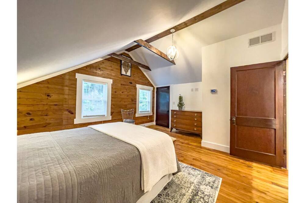 Photo of Bedroom in Bentonville