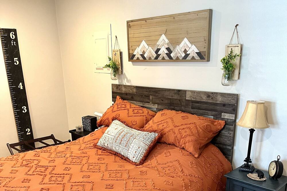 Photo of Bedroom in Blowing Rock