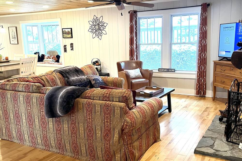Photo of Others in Blowing Rock