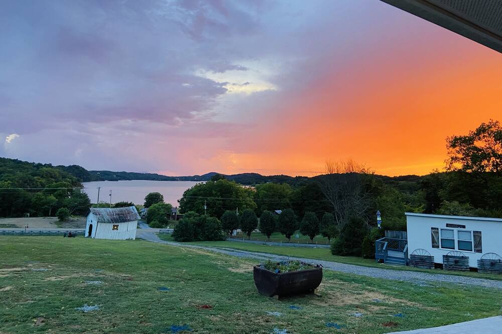 Photo of Outdoor in Dandridge
