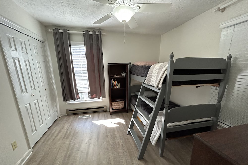 Photo of Bedroom in Newland