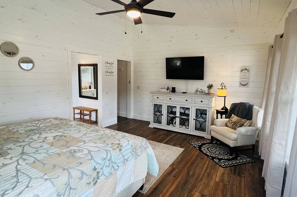 Photo of Bedroom in Sevierville