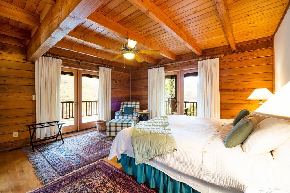 Photo of Bedroom in Millers Creek