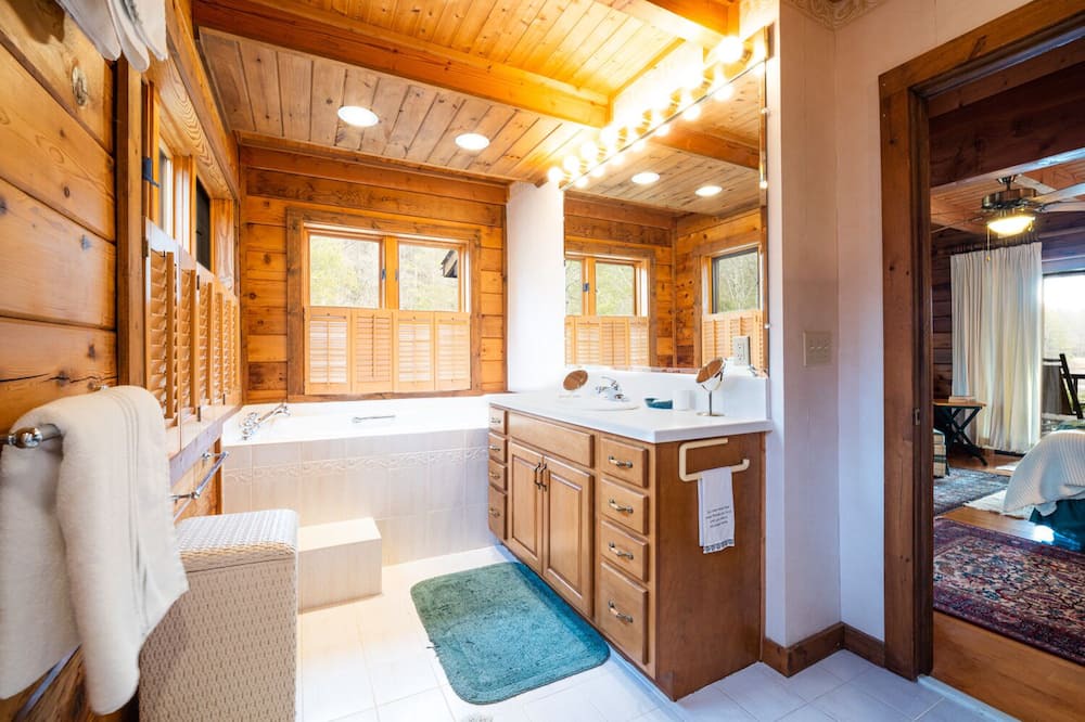 Photo of Bathroom in Millers Creek
