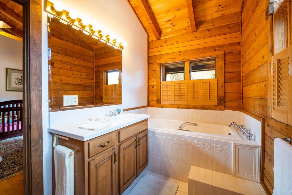 Photo of Bathroom in Millers Creek
