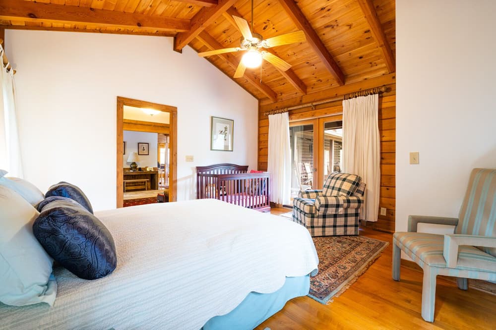 Photo of Bedroom in Millers Creek