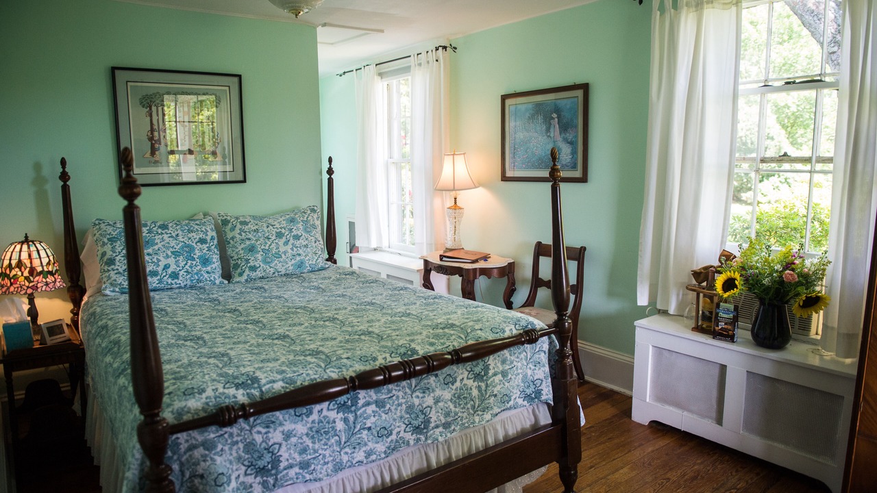 Photo of Bedroom in Middleburg