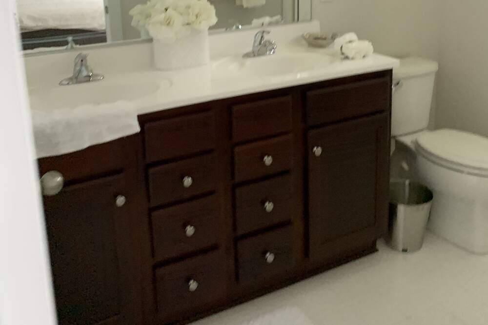 Photo of Bathroom in Urbana