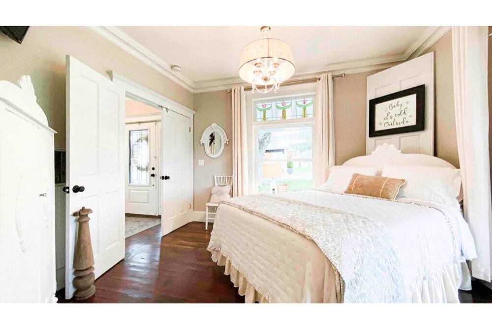 Photo of Bedroom in Bentonville