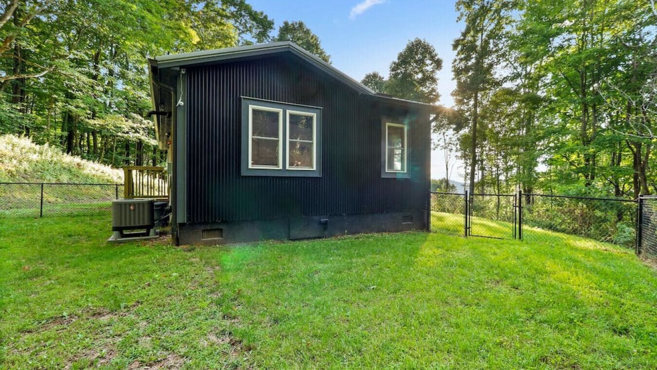 Photo of Outdoor in Zionville