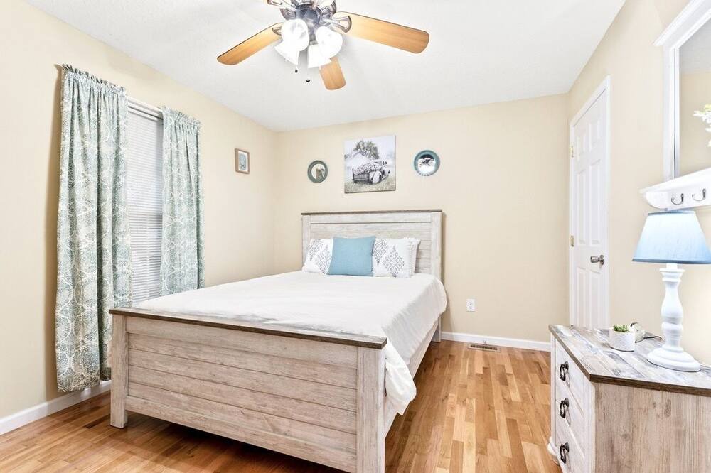 Photo of Bedroom in Jeffersonville