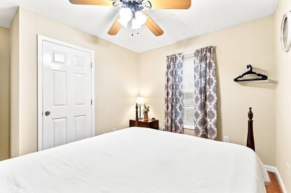 Photo of Bedroom in Jeffersonville