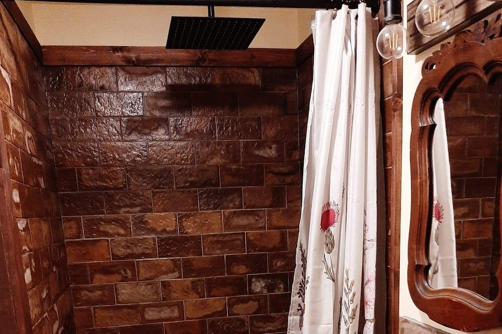 Photo of Bathroom in Stanton