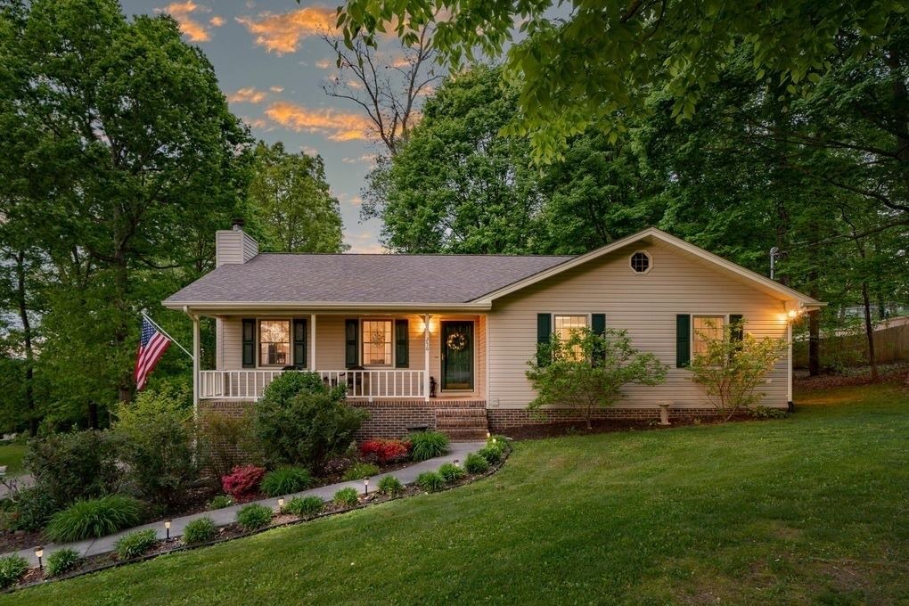 Photo of Outdoor in Jonesborough