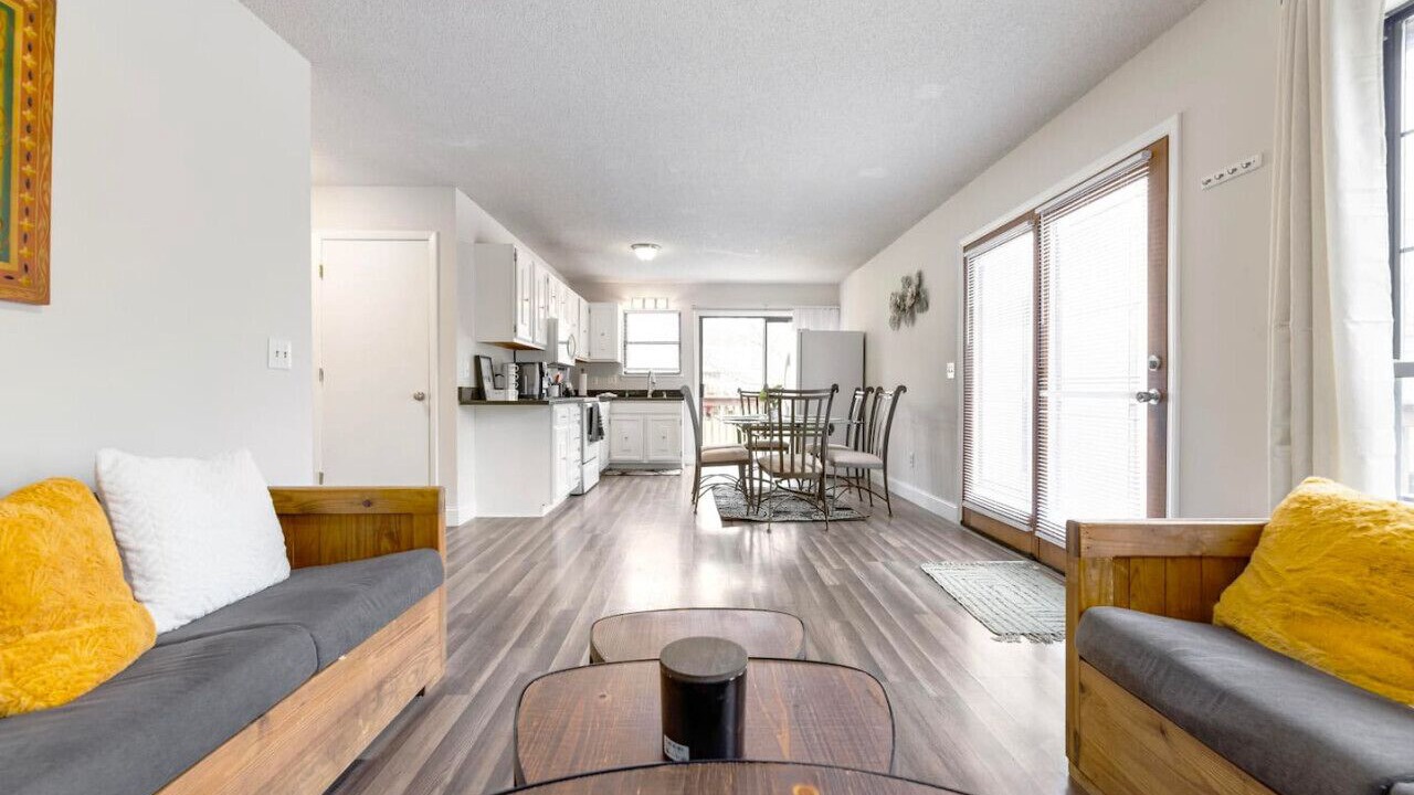 Photo of Livingroom in Johnson City