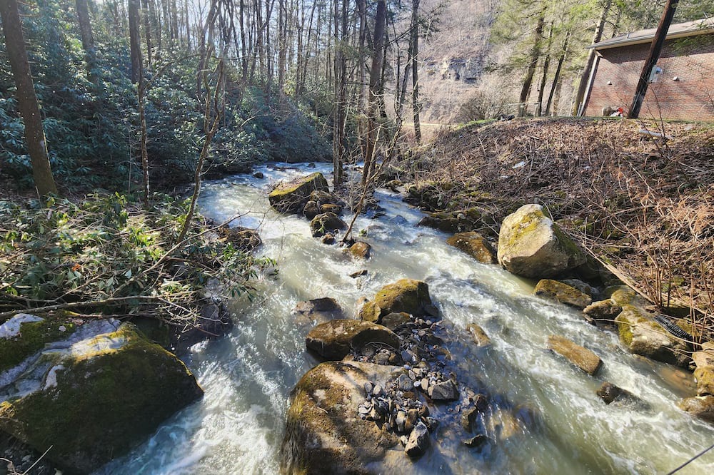 Photo of Outdoor in Haysi