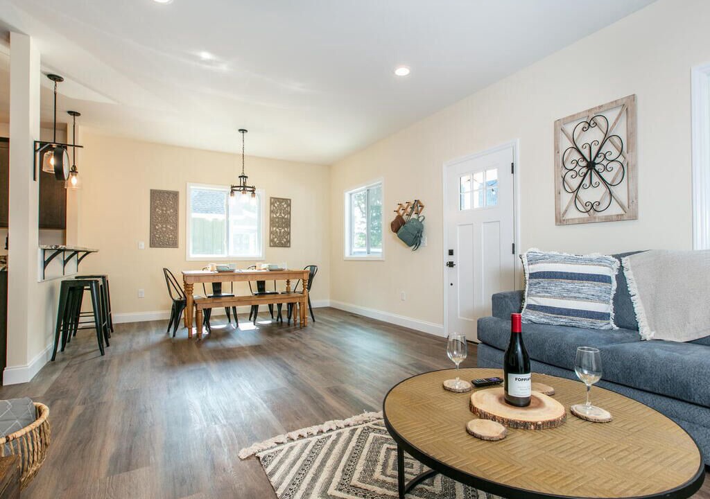 Photo of Livingroom in Black Mountain