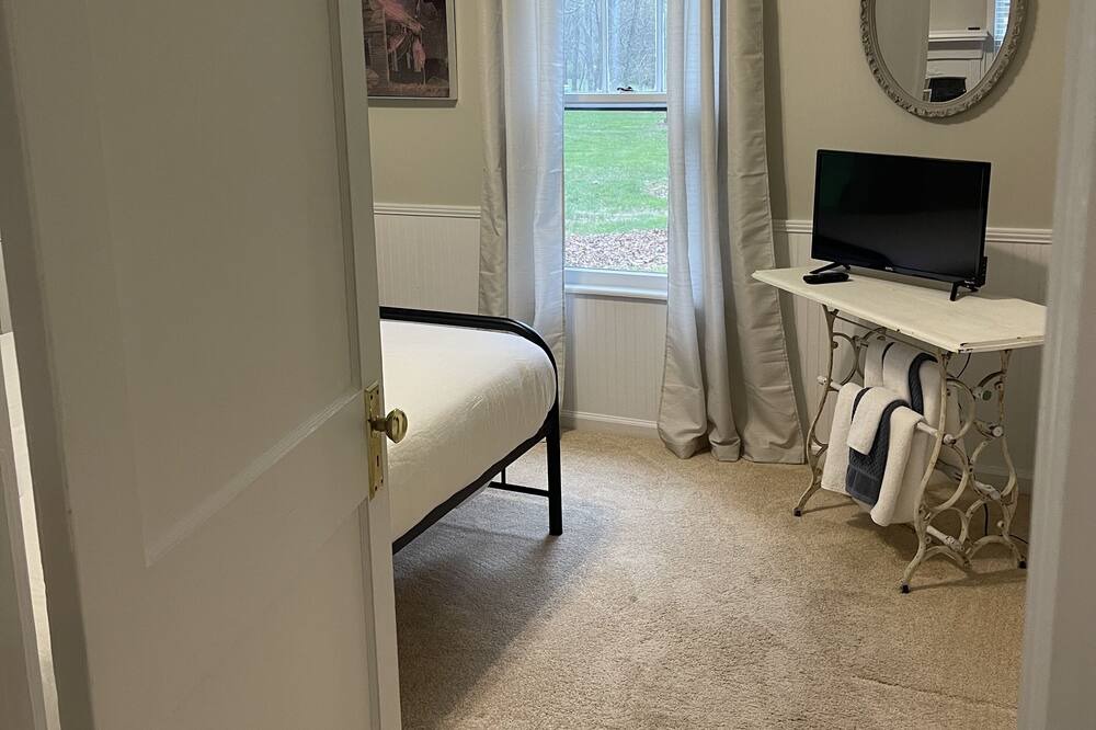 Photo of Bedroom in Mountain City