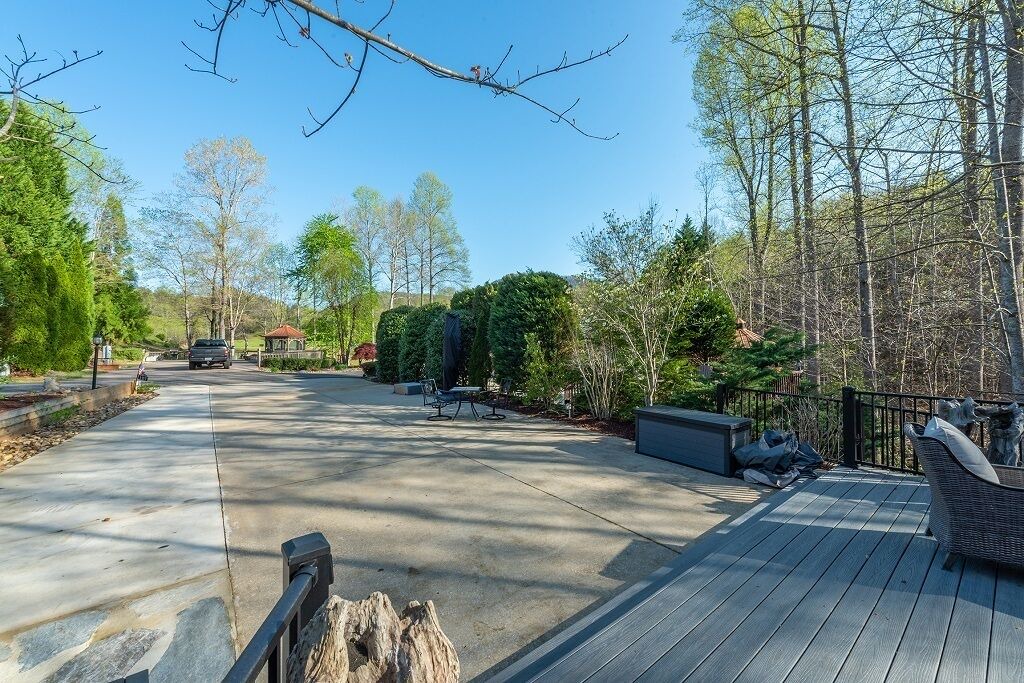 Photo of Outdoor in Lake Lure