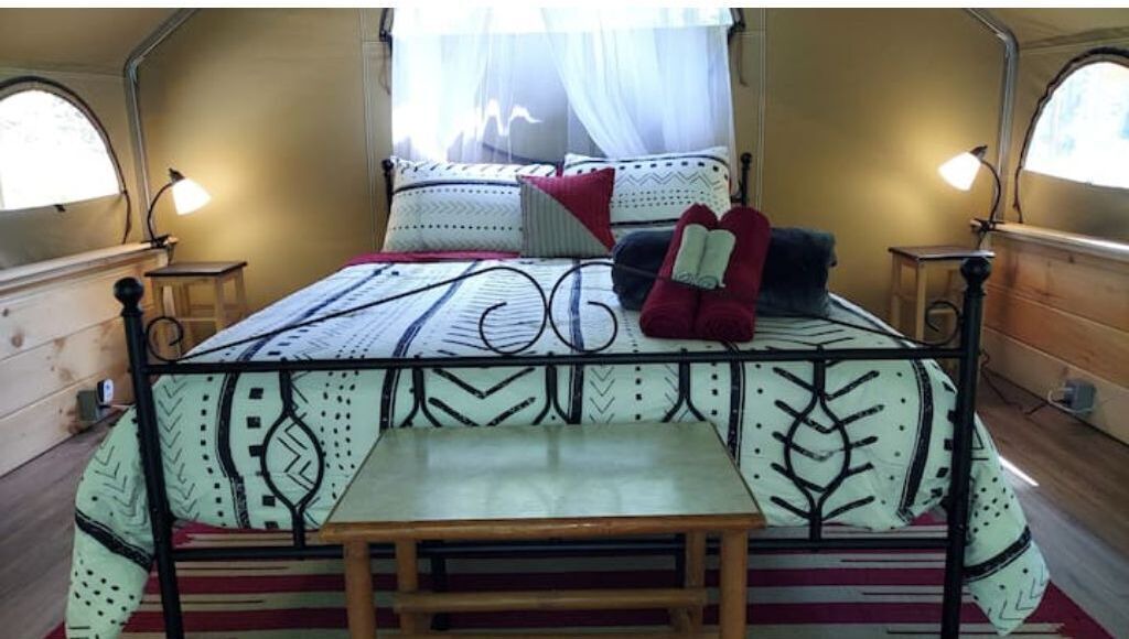 Photo of Bedroom in Frenchburg