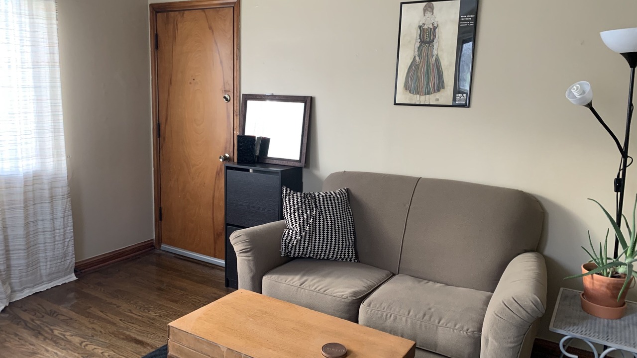 Photo of Livingroom in East Price Hill