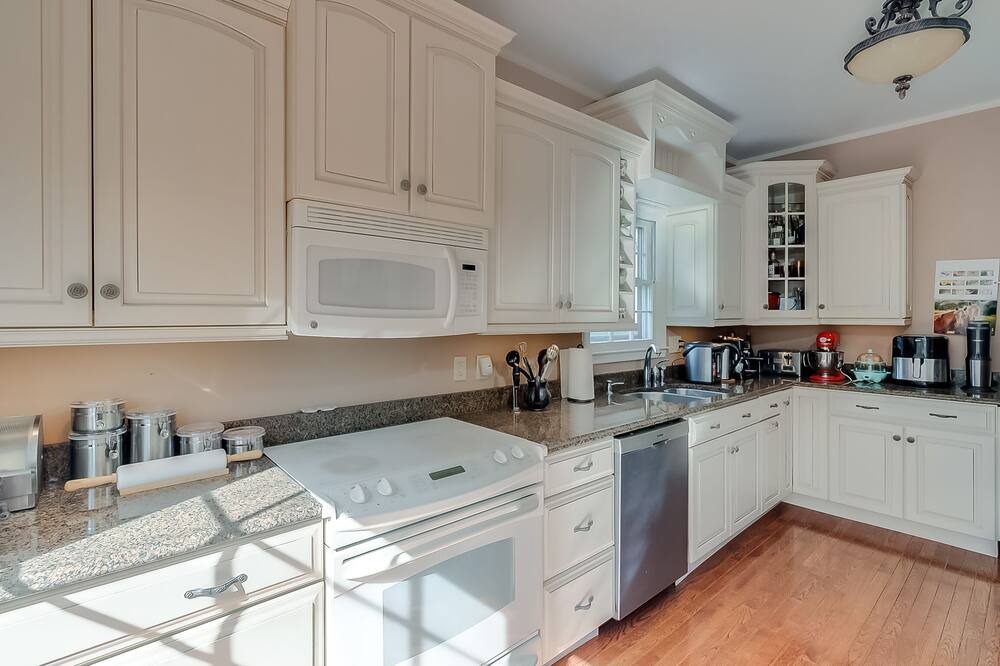 Photo of Kitchen in Northside District