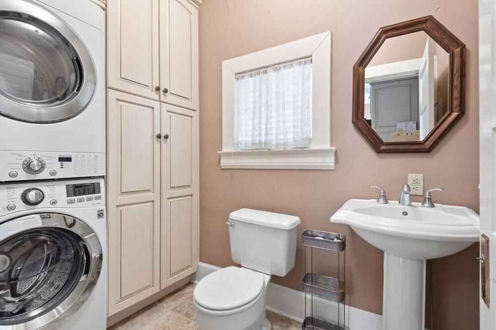 Photo of Bathroom in Northside District