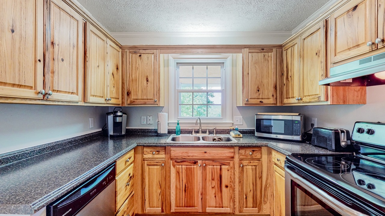 Photo of Kitchen in Blowing Rock