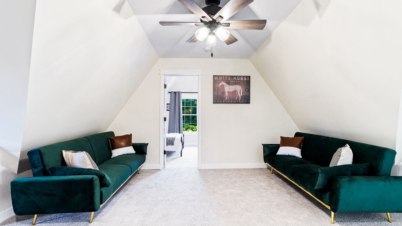 Photo of Livingroom in Crestwood