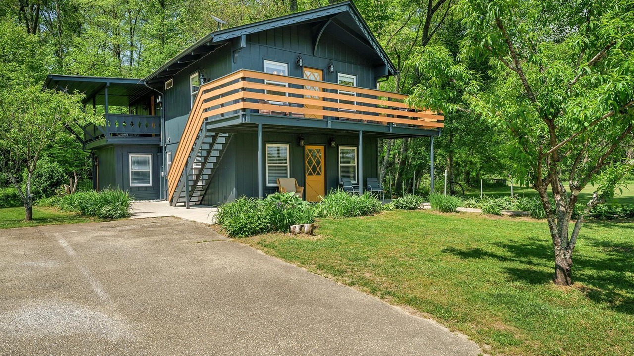 Photo of Outdoor in Newland