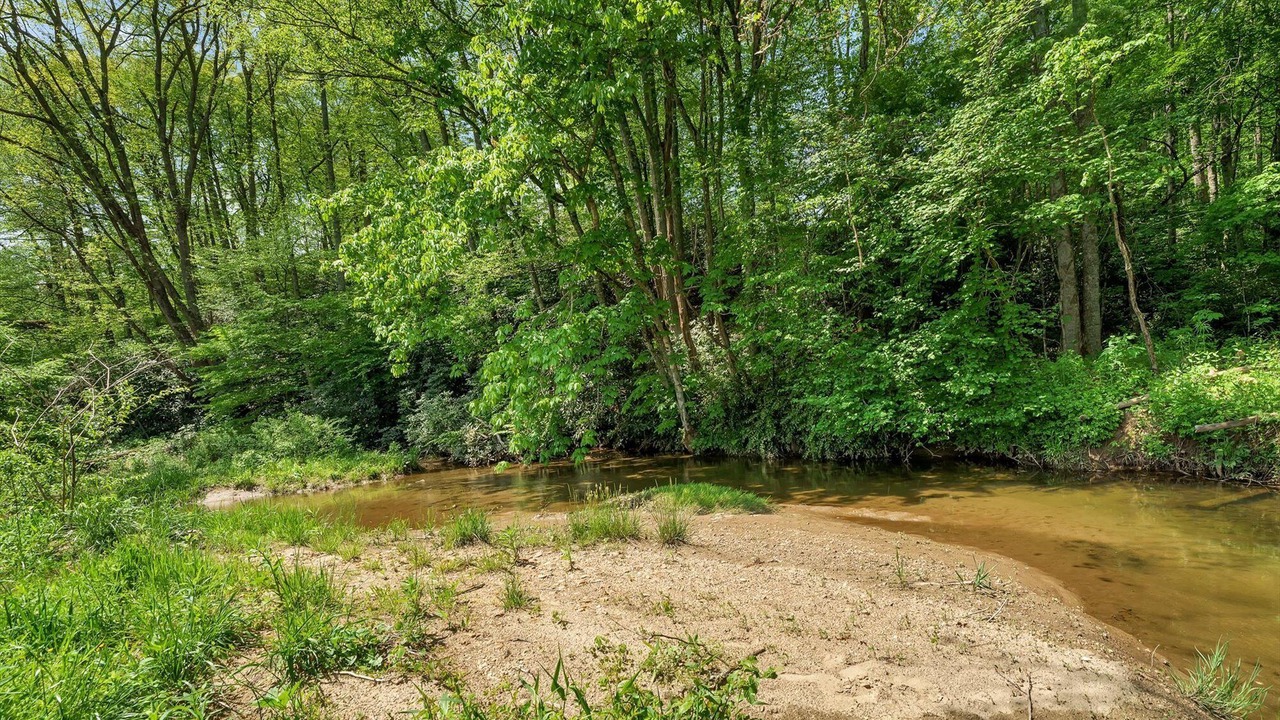 Photo of Outdoor in Newland